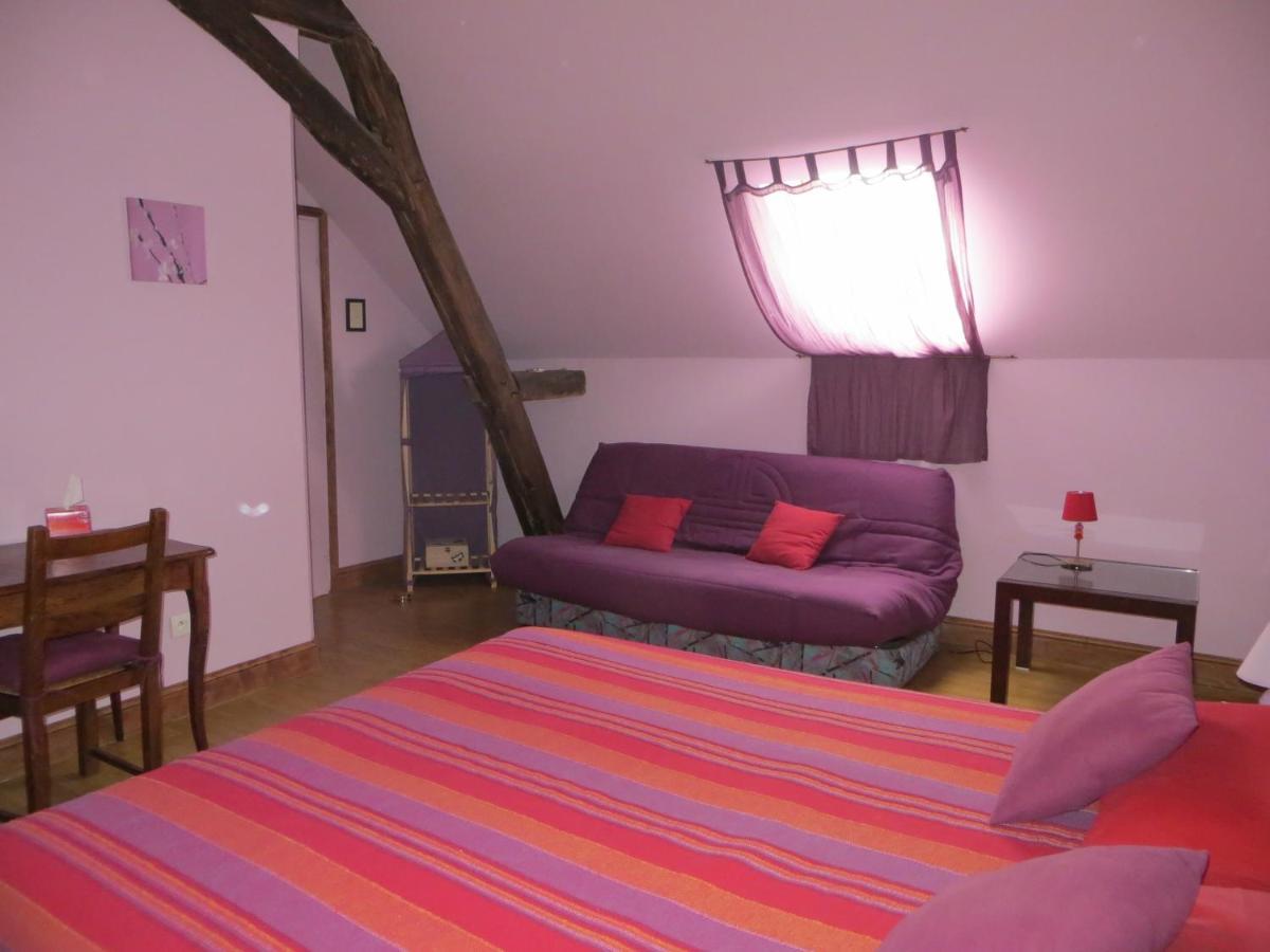 Bed and Breakfast La Ferme De L'Isle Et Sa Roulotte Avaray Exterior foto